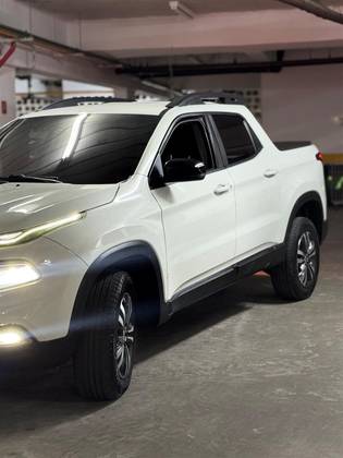 FIAT TORO 1.3 TURBO 270 FLEX FREEDOM AT6 FIAT TORO 1.3 TURBO 270 FLEX FREEDOM AT6